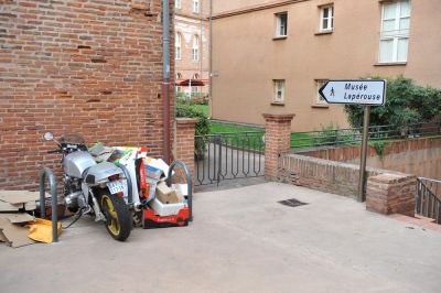 Albi : parimoine mondial
et ses poubelles dans la rue ....
J.BÃ©guÃ©
