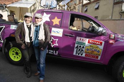 Jean Portes
Avant le dÃ©part du Rallye des Gazelles.
