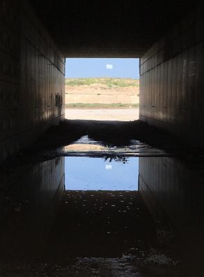 sous l'autoroute, la plage...
